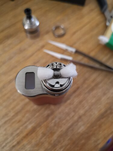 Vandy Vape BSKR Mini V3 MTL RTA - 6 wraps Kanthal on 2mm ID