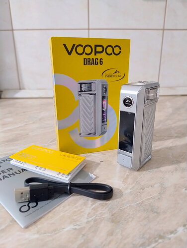 Voopoo Drag 6 - Box Contents