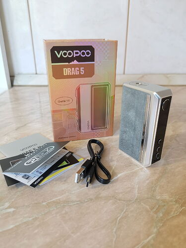 Voopoo Drag 5 - Box Contents