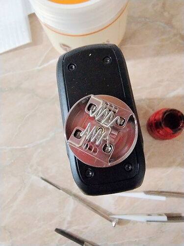 Hellvape Dead Rabbit Pro RDA - Build: 4 wraps Clapton on 3mm mandrel