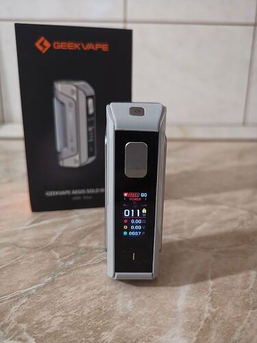Geekvape Aegis Solo 3 - Front and Display