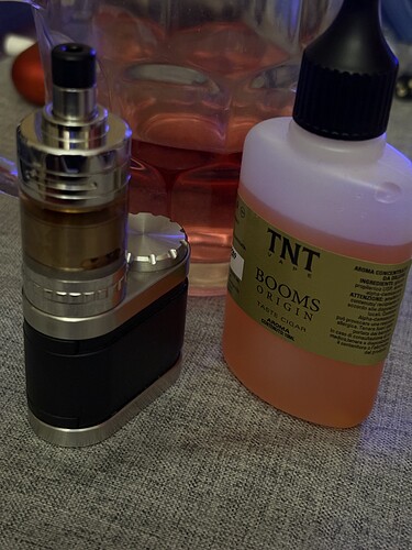 Az ikonikus Star Wars űrhajó, az X-szárnyú jedi harcos, részletes kidolgozással van megalkotva ebben a modellben. (Feliratozva AI-val)