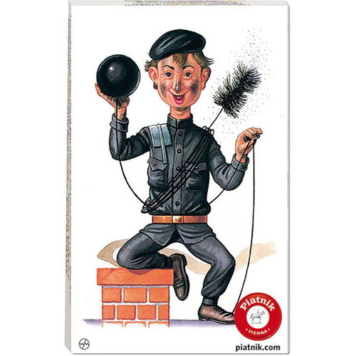 Une personne souriante en tenue de ramoneur, tenant une boule noire et une brosse de ramonage, est assise sur le dessus d'une cheminée en briques. (Légendé par IA)